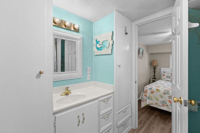 6001 - 5604 S Kings Hwy., Myrtle Beach, SC 29575