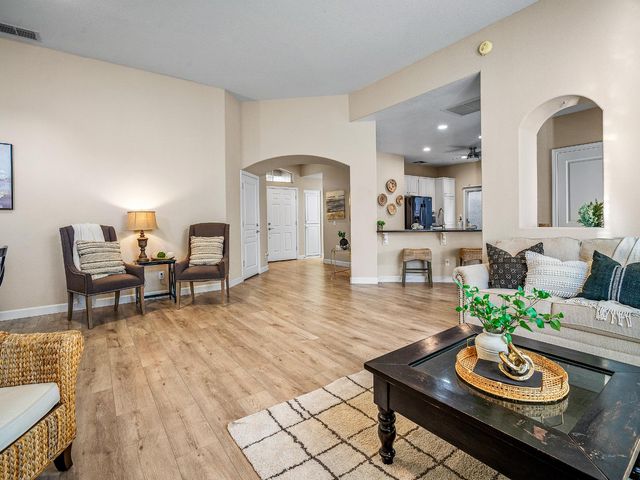 467 Facet Pl, Folsom, CA 95630