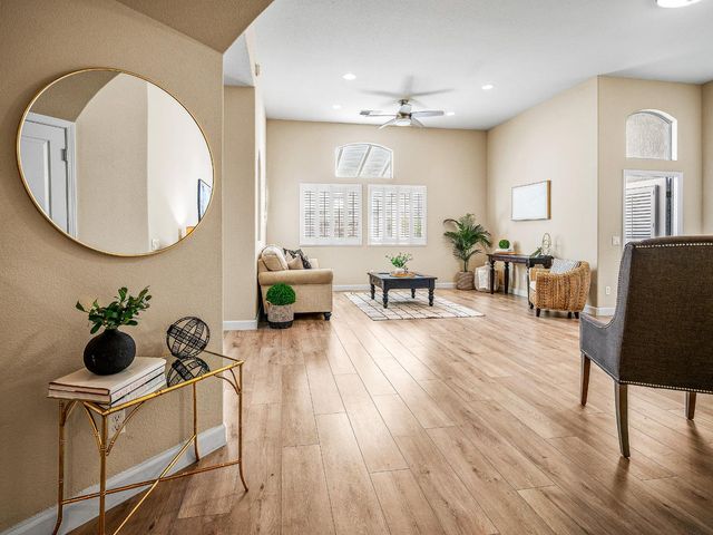 467 Facet Pl, Folsom, CA 95630