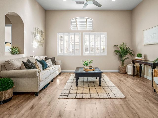 467 Facet Pl, Folsom, CA 95630