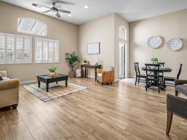 467 Facet Pl, Folsom, CA 95630