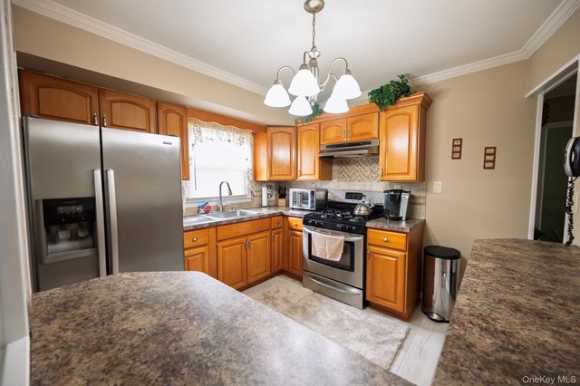 130 Boylston Street, Hempstead, NY 11550
