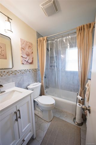 130 Boylston Street, Hempstead, NY 11550