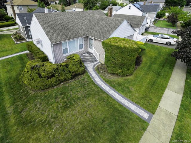 130 Boylston Street, Hempstead, NY 11550