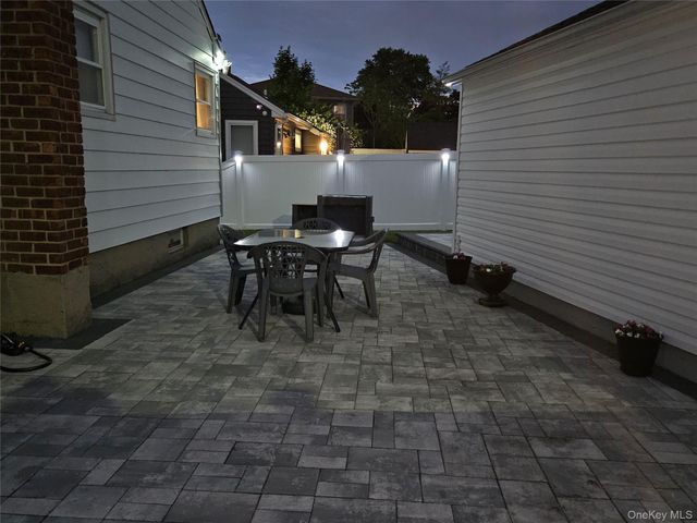 130 Boylston Street, Hempstead, NY 11550