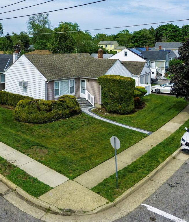 130 Boylston Street, Hempstead, NY 11550