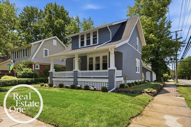 819 Notre Dame Street, Grosse Pointe, MI 48230