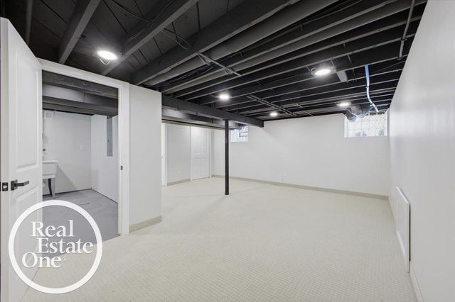 819 Notre Dame Street, Grosse Pointe, MI 48230