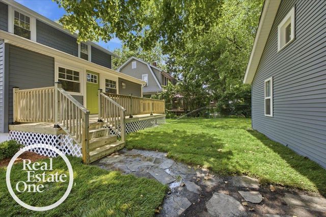 819 Notre Dame Street, Grosse Pointe, MI 48230