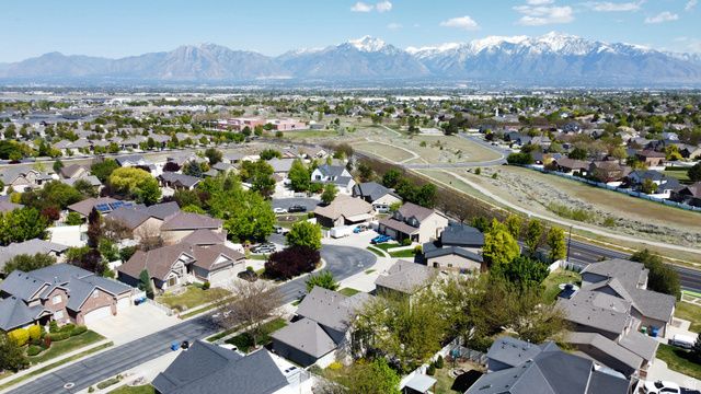 5413 W SAWTELL WAY, West Jordan, UT 84081