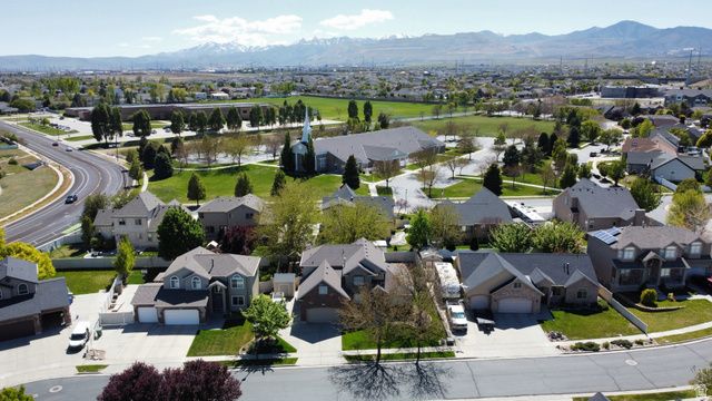 5413 W SAWTELL WAY, West Jordan, UT 84081