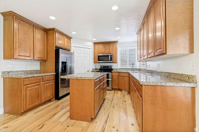 5413 W SAWTELL WAY, West Jordan, UT 84081
