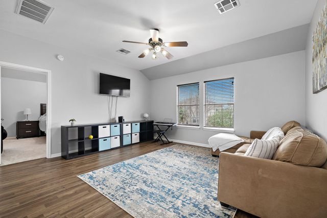 19112 Leigh LN, Pflugerville, TX 78660