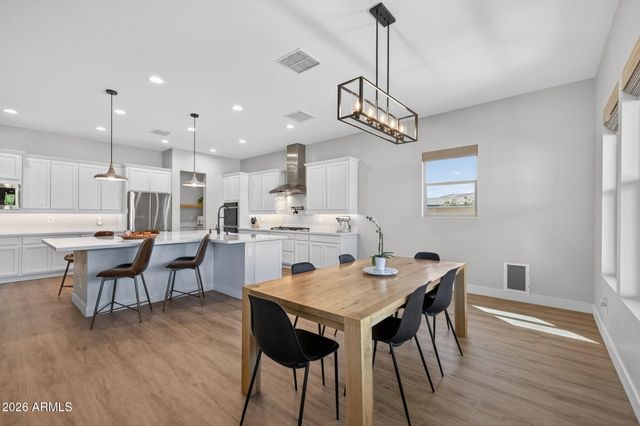 10706 E TRAVERTINE Avenue, Mesa, AZ 85212