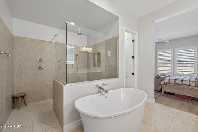 10706 E TRAVERTINE Avenue, Mesa, AZ 85212