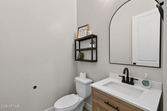 10706 E TRAVERTINE Avenue, Mesa, AZ 85212