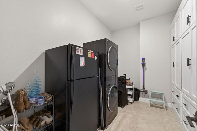 10706 E TRAVERTINE Avenue, Mesa, AZ 85212