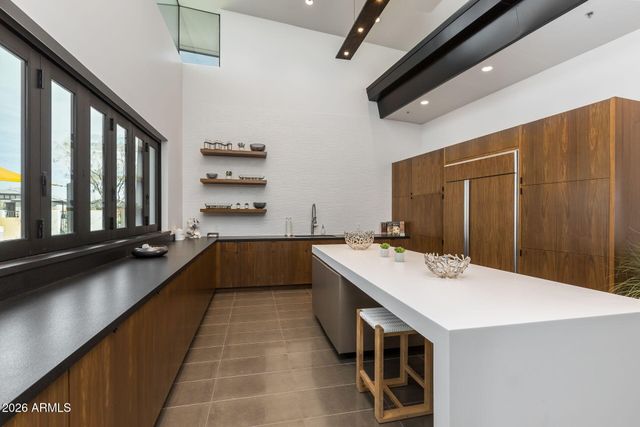 10706 E TRAVERTINE Avenue, Mesa, AZ 85212