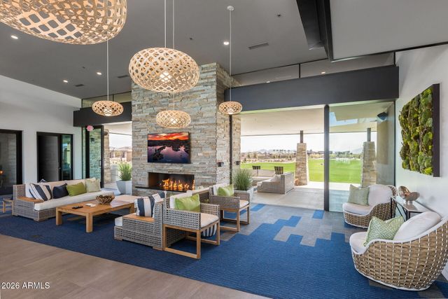 10706 E TRAVERTINE Avenue, Mesa, AZ 85212