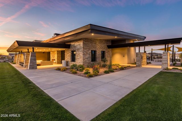 10706 E TRAVERTINE Avenue, Mesa, AZ 85212