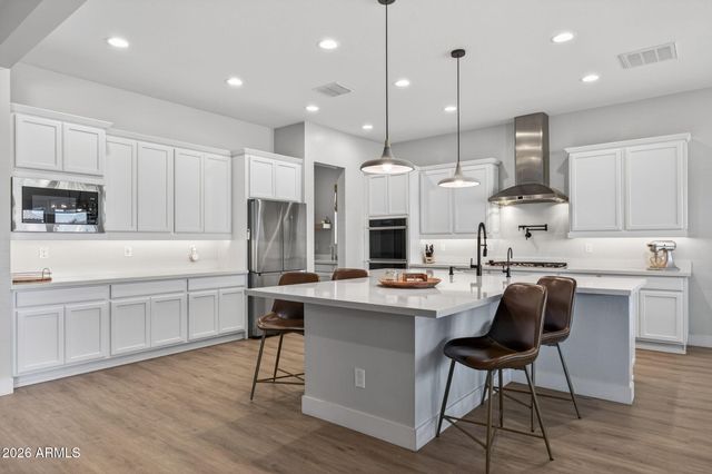 10706 E TRAVERTINE Avenue, Mesa, AZ 85212