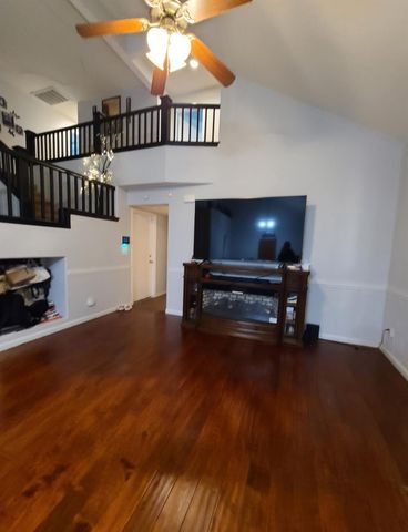 440 E Stanley Avenue, Reedley, CA 93654