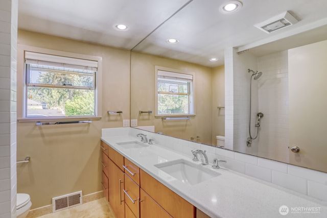 10012 NE 22nd Street, Bellevue, WA 98004