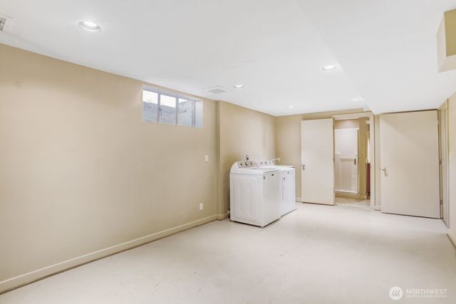10012 NE 22nd Street, Bellevue, WA 98004