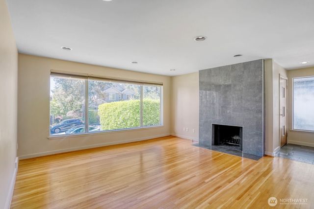 10012 NE 22nd Street, Bellevue, WA 98004