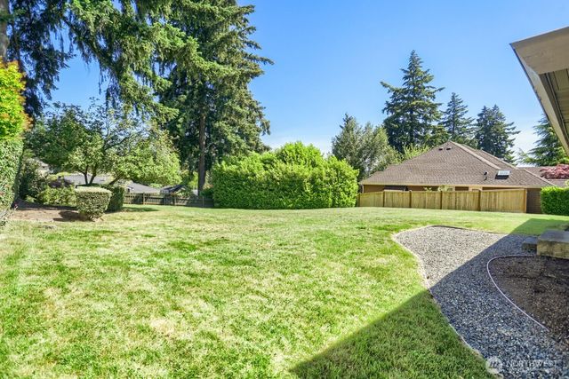 10012 NE 22nd Street, Bellevue, WA 98004