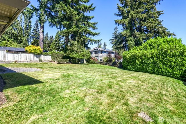 10012 NE 22nd Street, Bellevue, WA 98004