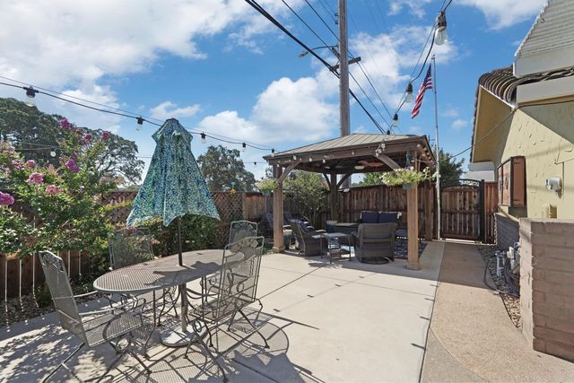 18946 Lambert Way, Lockeford, CA 95237