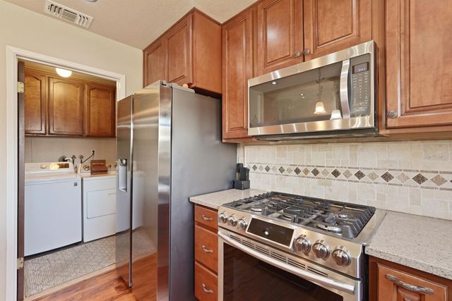 18946 Lambert Way, Lockeford, CA 95237