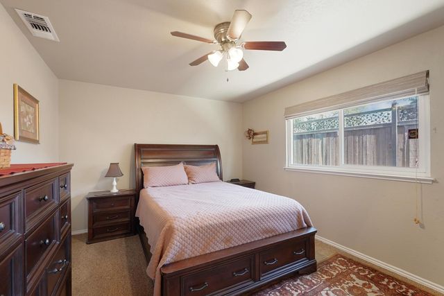 18946 Lambert Way, Lockeford, CA 95237