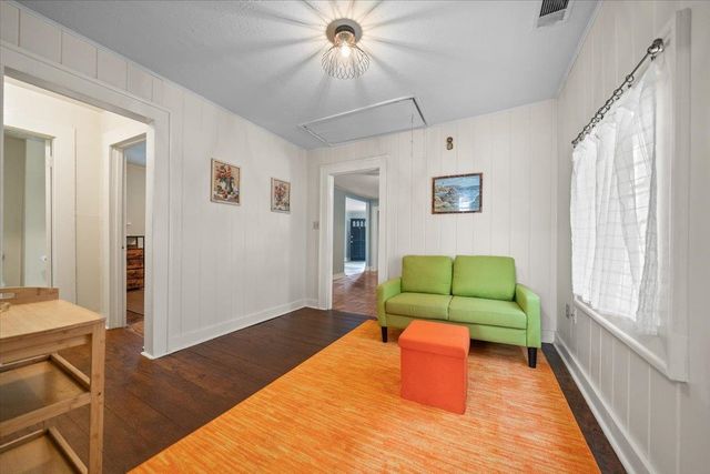 885 S COX ST, Memphis, TN 38104