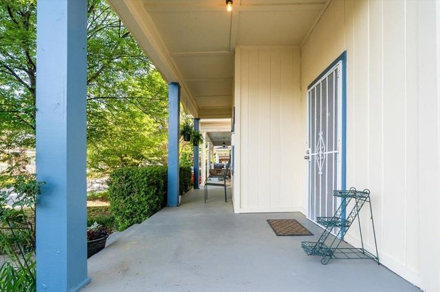 885 S COX ST, Memphis, TN 38104