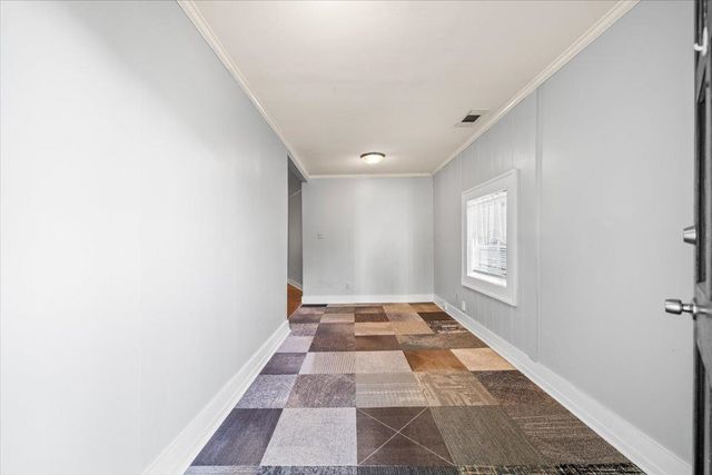 885 S COX ST, Memphis, TN 38104