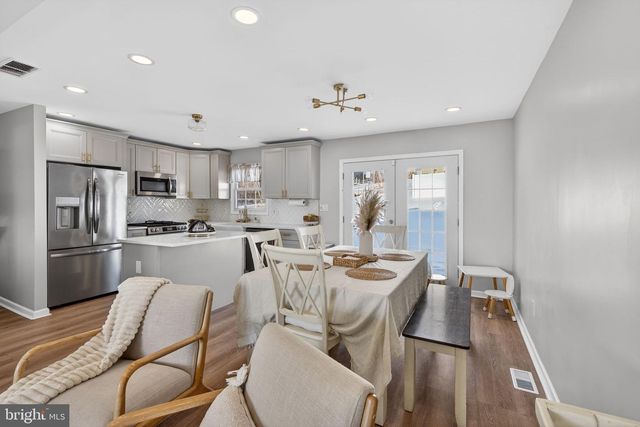 1701 SWEDE RD, Blue Bell, PA 19422