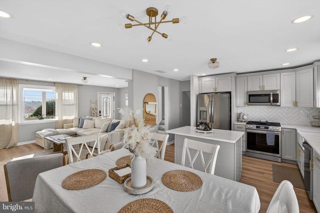 1701 SWEDE RD, Blue Bell, PA 19422