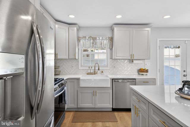 1701 SWEDE RD, Blue Bell, PA 19422