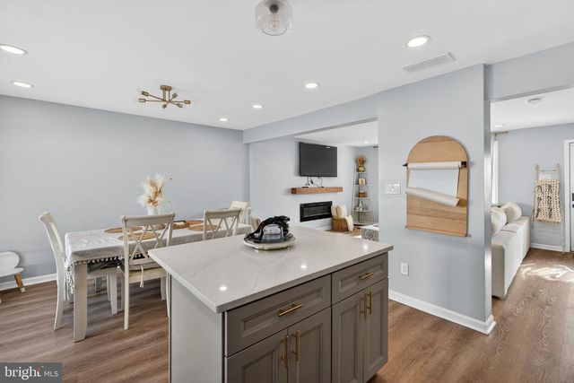 1701 SWEDE RD, Blue Bell, PA 19422