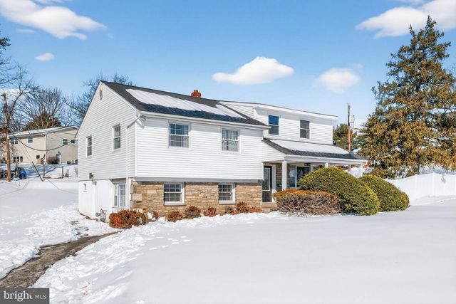 1701 SWEDE RD, Blue Bell, PA 19422