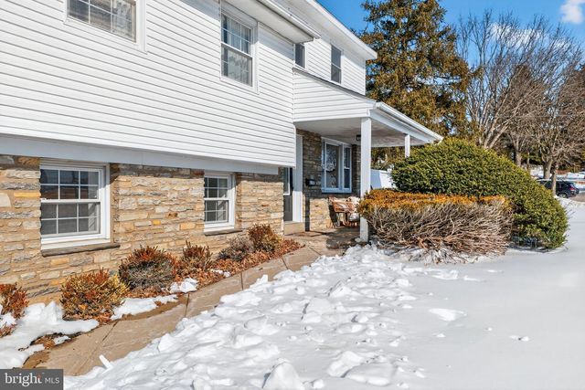 1701 SWEDE RD, Blue Bell, PA 19422