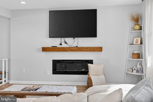 1701 SWEDE RD, Blue Bell, PA 19422