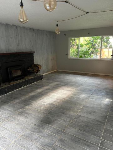 2218 Harris Street, Eureka, CA 95503