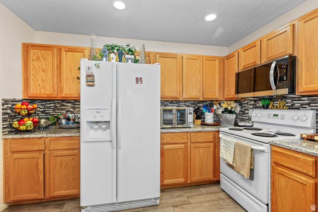 1623 S 925 W, Woods Cross, UT 84087