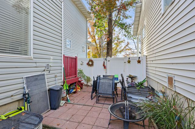 1623 S 925 W, Woods Cross, UT 84087