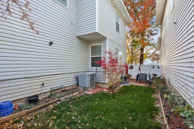 1623 S 925 W, Woods Cross, UT 84087