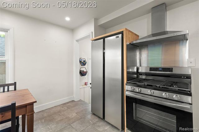 1916 Kalama Avenue, Royal Oak, MI 48067