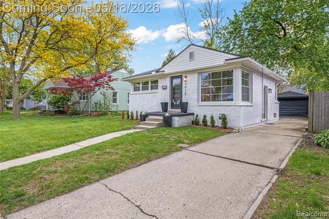 1916 Kalama Avenue, Royal Oak, MI 48067